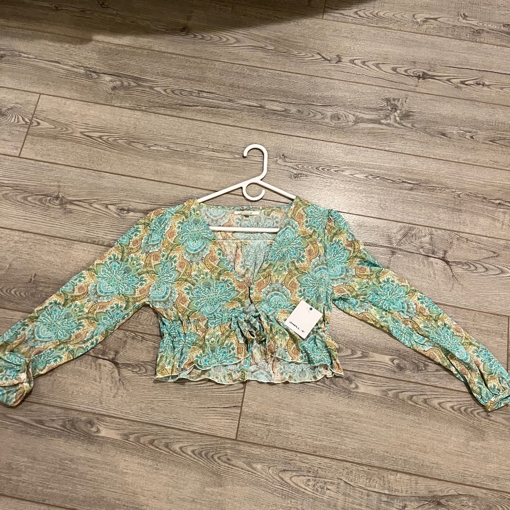 O'Neill Women's Alena Tie Front Top Size XS in color "Green Combo"